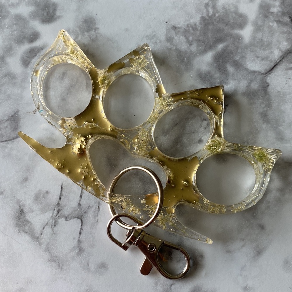 Flower knuckles keychain